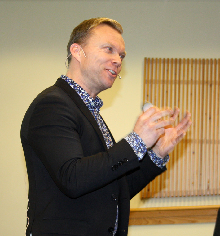 Christian B Bjerke