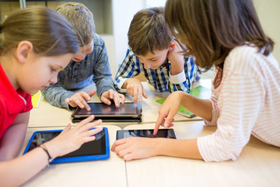Elevar Med I Pad Komprimert